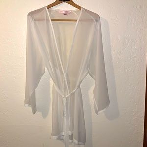 Victorias Secret Vintage Ivory Chiffon Robe